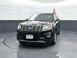 Used 2017 Ford Explorer XLT w/ Equipment Group 202A image 3