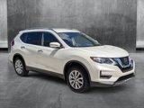 Used 2020 Nissan Rogue SV image 3