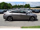 Used 2022 Hyundai Elantra Limited image 6