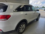 Used 2016 Kia Sorento LX image 3