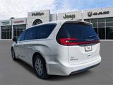 New 2025 Chrysler Pacifica Select image 6