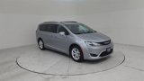 Used 2020 Chrysler Pacifica Limited image 3