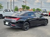 Used 2023 Hyundai Elantra SEL image 6
