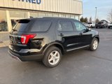 Used 2017 Ford Explorer XLT w/ Equipment Group 202A image 3