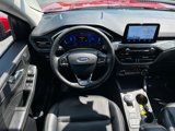 Used 2022 Ford Escape Titanium image 2