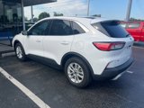 Used 2021 Ford Escape SE image 4