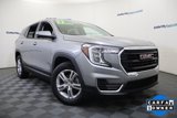 Used 2023 GMC Terrain SLE image 2