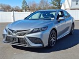 Certified 2022 Toyota Camry SE image 3