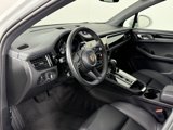 Certified 2024 Porsche Macan image 4