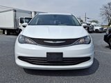Used 2017 Chrysler Pacifica Touring image 2