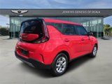Used 2023 Kia Soul LX w/ LX Technology Package image 3