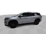 New 2025 Chevrolet Traverse LT image 4