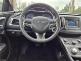 Used 2015 Chrysler 200 Limited image 5