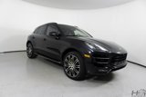 Used 2017 Porsche Macan Turbo image 3