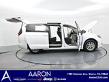 Used 2022 Chrysler Voyager LX image 3