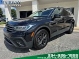 Used 2024 Volkswagen Tiguan SE image 2