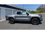 New 2025 GMC Canyon Elevation w/ Convenience Package image 4