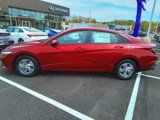 New 2025 Hyundai Elantra SE image 4