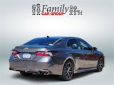 Used 2022 Toyota Camry SE image 4