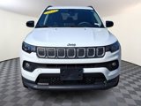 Used 2022 Jeep Compass Latitude image 2