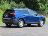 Used 2022 GMC Terrain SLE w/ Driver Convenience Package image 3