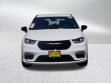 New 2025 Chrysler Pacifica Select image 2