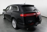 Used 2018 Lincoln MKT AWD image 3