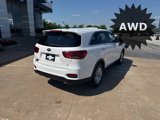 Used 2020 Kia Sorento AWD V6 image 3