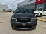 Used 2022 Chrysler Pacifica Touring-L image 2