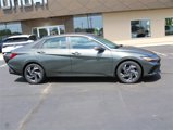 Used 2024 Hyundai Elantra SEL w/ Convenience Package image 2