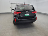 Used 2015 Kia Sorento LX image 6