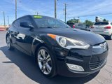 Used 2013 Hyundai Veloster w/ Style Pkg image 4