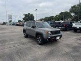 Used 2022 Jeep Renegade Trailhawk image 2