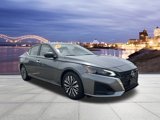Used 2024 Nissan Altima 2.5 SV image 4