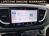 Used 2022 Chrysler Pacifica Touring-L image 4