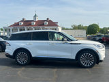Used 2023 Lincoln Aviator Reserve w/ Equipment Group 201A image 5