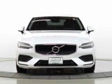 Used 2020 Volvo S60 T5 Momentum image 2