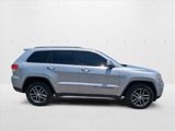 Used 2018 Jeep Grand Cherokee Laredo image 4