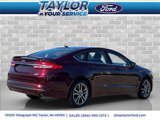 Used 2017 Ford Fusion SE w/ Equipment Group 201A image 3