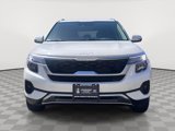 Used 2022 Kia Seltos EX image 2