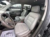 Used 2021 Chevrolet Traverse LT w/ LT Premium Package image 4