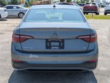 Used 2024 Volkswagen Jetta SE image 4
