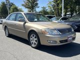 Used 2001 Toyota Avalon XLS image 3