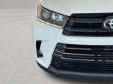 Used 2019 Toyota Highlander SE image 3