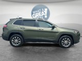 Used 2019 Jeep Cherokee Latitude Plus w/ Cold Weather Group image 2