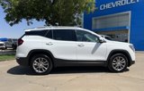 Used 2024 GMC Terrain SLT image 6