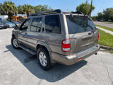 Used 2002 Nissan Pathfinder SE image 3