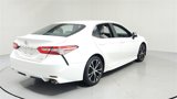 Used 2018 Toyota Camry SE image 5