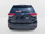 Used 2019 Toyota Highlander XLE image 6