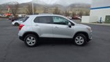 Used 2022 Chevrolet Trax LT w/ Driver Confidence Package image 2